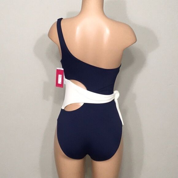 Vince Camuto one shoulder swimsuit - Picture 4 of 9